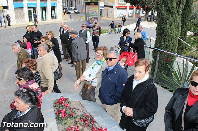Libro, bandera, pregn y Escudo de Oro. 250 aniversario 