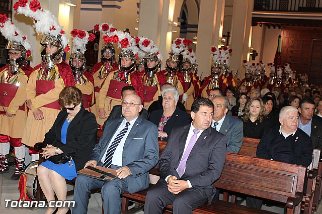 Libro, bandera, pregn y Escudo de Oro. 250 aniversario 
