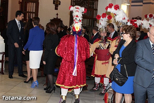 Libro, bandera, pregn y Escudo de Oro. 250 aniversario 