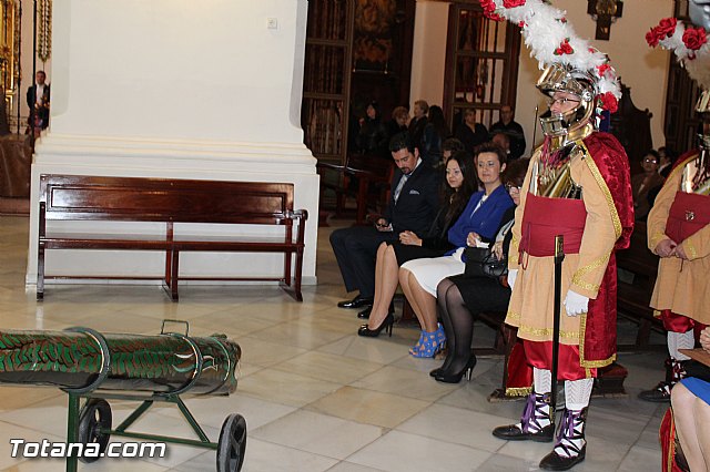 Libro, bandera, pregn y Escudo de Oro. 250 aniversario 
