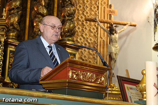 Libro, bandera, pregn y Escudo de Oro. 250 aniversario 