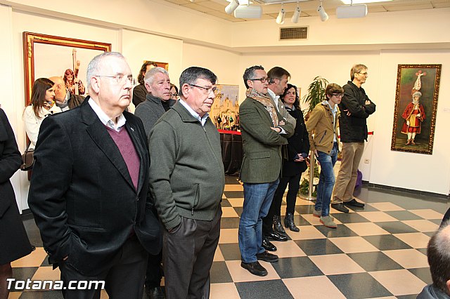 Libro, bandera, pregn y Escudo de Oro. 250 aniversario 