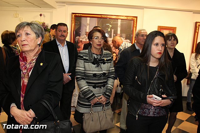Libro, bandera, pregn y Escudo de Oro. 250 aniversario 