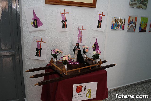 As ven los alumnos del colegio Santa Eulalia la Semana Santa 2012 - 2