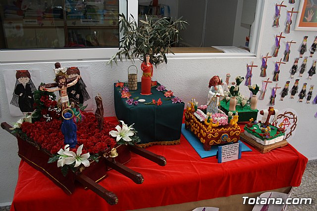 As ven los alumnos del colegio Santa Eulalia la Semana Santa 2012 - 21