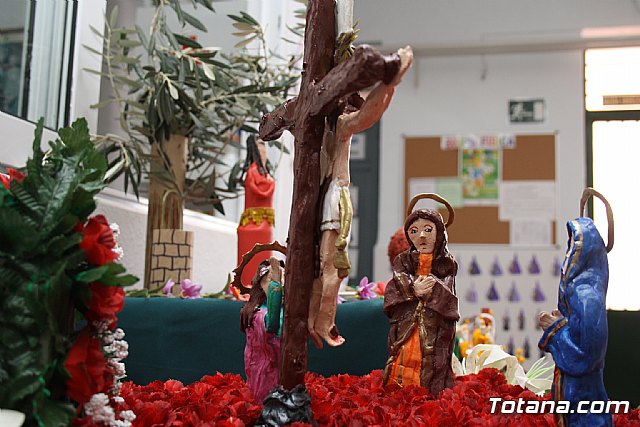 As ven los alumnos del colegio Santa Eulalia la Semana Santa 2012 - 65