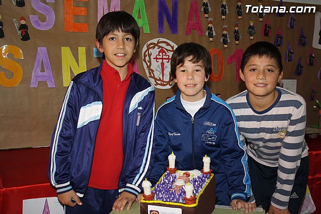 As ven los alumnos del colegio Santa Eulalia la Semana Santa 2012 - 75