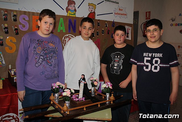 As ven los alumnos del colegio Santa Eulalia la Semana Santa 2012 - 80