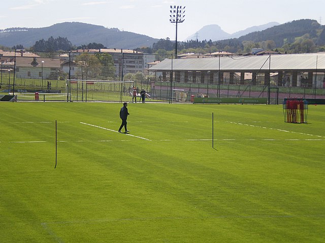 La Pea Athletic de Totana emprendi un viaje a Bilbao para asistir al encuentro entre los equipos del Athletic y el Real Madrid - 7