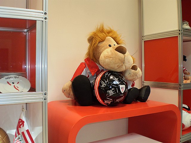 La Pea Athletic de Totana emprendi un viaje a Bilbao para asistir al encuentro entre los equipos del Athletic y el Real Madrid - 32