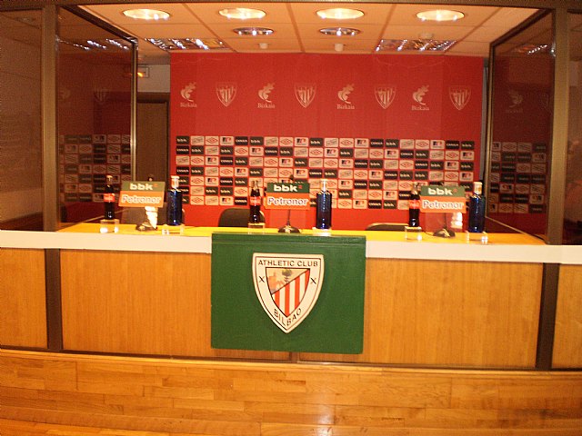 La Pea Athletic de Totana emprendi un viaje a Bilbao para asistir al encuentro entre los equipos del Athletic y el Real Madrid - 48