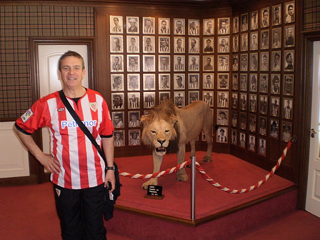 La Pea Athletic de Totana emprendi un viaje a Bilbao para asistir al encuentro entre los equipos del Athletic y el Real Madrid - 57