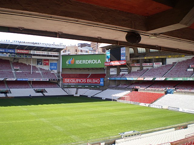 La Pea Athletic de Totana emprendi un viaje a Bilbao para asistir al encuentro entre los equipos del Athletic y el Real Madrid - 64