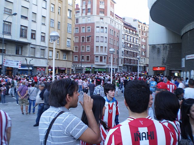 La Pea Athletic de Totana emprendi un viaje a Bilbao para asistir al encuentro entre los equipos del Athletic y el Real Madrid - 100