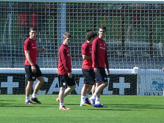 La Pea Athletic de Totana emprendi un viaje a Bilbao para asistir al encuentro entre los equipos del Athletic y el Real Madrid - 133