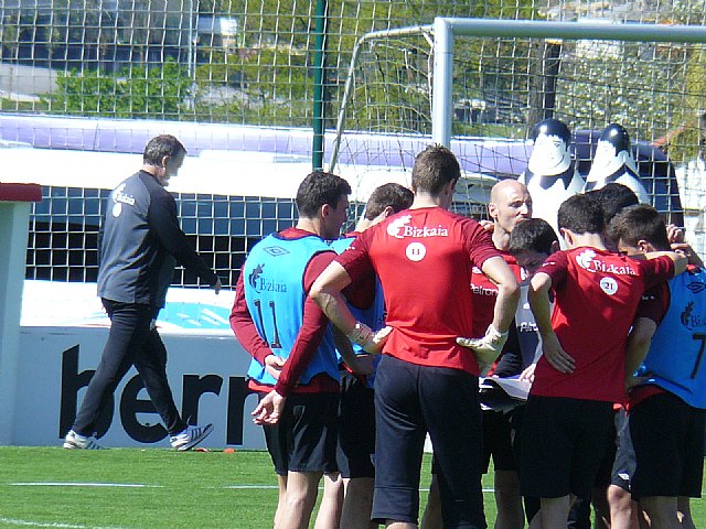 La Pea Athletic de Totana emprendi un viaje a Bilbao para asistir al encuentro entre los equipos del Athletic y el Real Madrid - 138