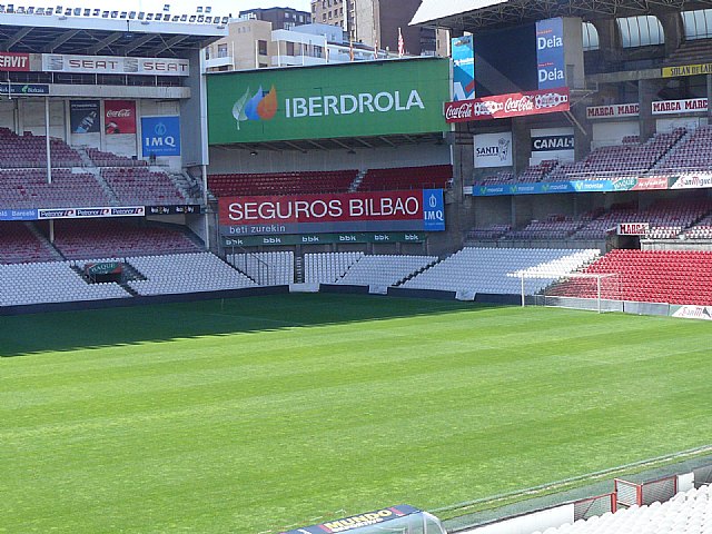 La Pea Athletic de Totana emprendi un viaje a Bilbao para asistir al encuentro entre los equipos del Athletic y el Real Madrid - 223
