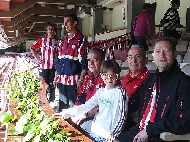 La Pea Athletic de Totana emprendi un viaje a Bilbao para asistir al encuentro entre los equipos del Athletic y el Real Madrid - 224