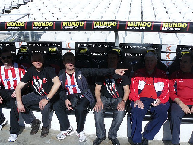 La Pea Athletic de Totana emprendi un viaje a Bilbao para asistir al encuentro entre los equipos del Athletic y el Real Madrid - 232