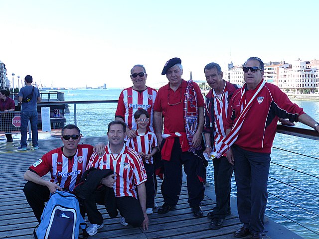 La Pea Athletic de Totana emprendi un viaje a Bilbao para asistir al encuentro entre los equipos del Athletic y el Real Madrid - 287