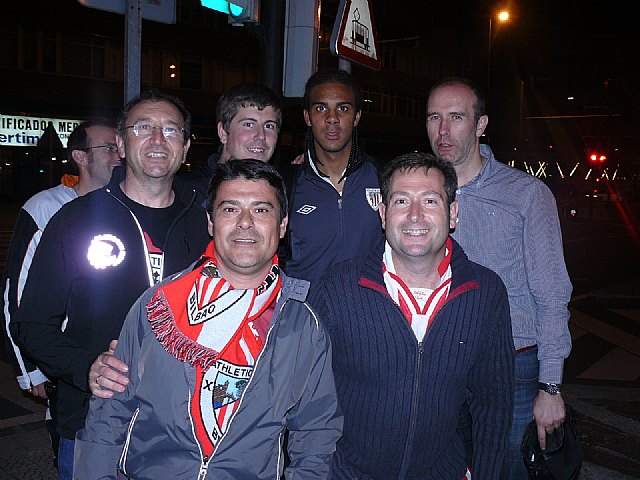 La Pea Athletic de Totana emprendi un viaje a Bilbao para asistir al encuentro entre los equipos del Athletic y el Real Madrid - 326