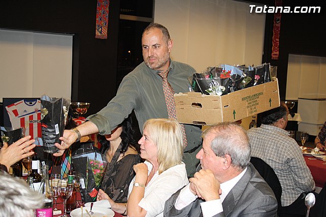 La Pea Atltico de Madrid de Totana celebr su XV aniversario con una gran cena gala - 34