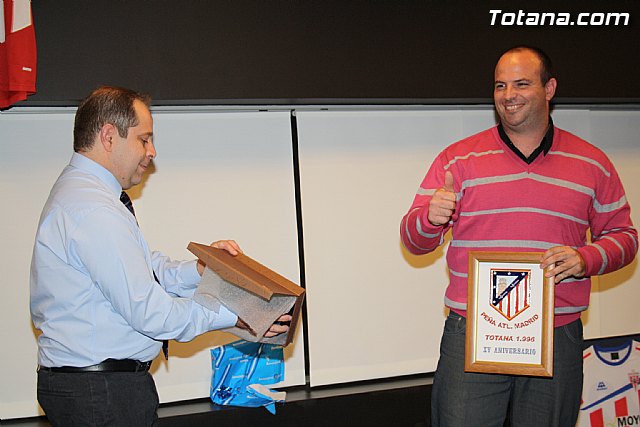 La Pea Atltico de Madrid de Totana celebr su XV aniversario con una gran cena gala - 86