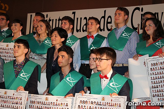 Acto de Graduacin Bachillerato del IES Juan de la Cierva 2018 - 186