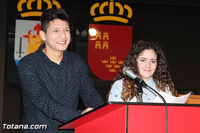 Diplomas X promocin Bachillerato Internacional IES Juan de la Cierva - 1