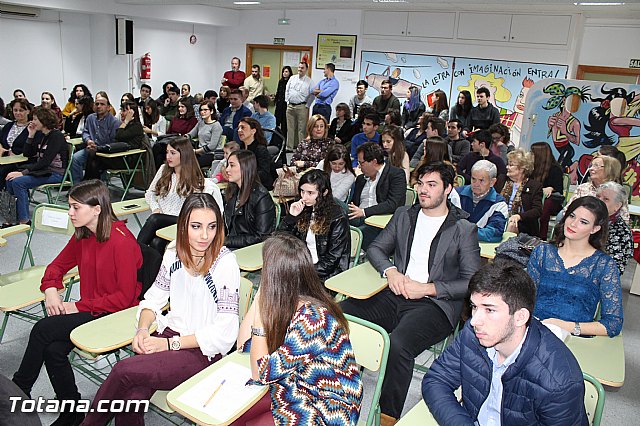 Diplomas X promocin Bachillerato Internacional IES Juan de la Cierva - 9