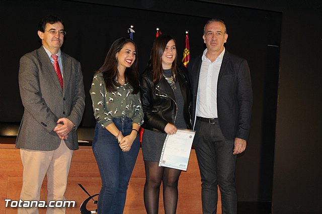 Diplomas X promocin Bachillerato Internacional IES Juan de la Cierva - 29