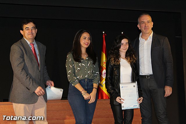 Diplomas X promocin Bachillerato Internacional IES Juan de la Cierva - 30