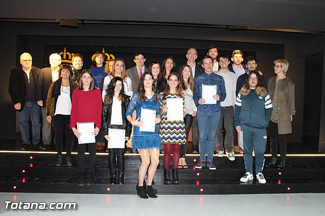 Diplomas X promocin Bachillerato Internacional IES Juan de la Cierva - 37
