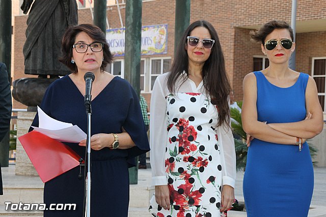 Acto homenaje a la bandera organizado por el PP 2016 - 14
