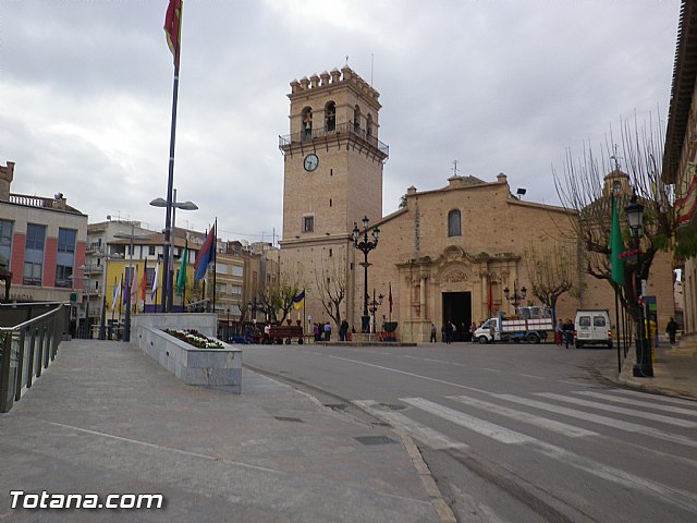 Entrega de la bandera a Los Armaos. Totana 2012 - 1