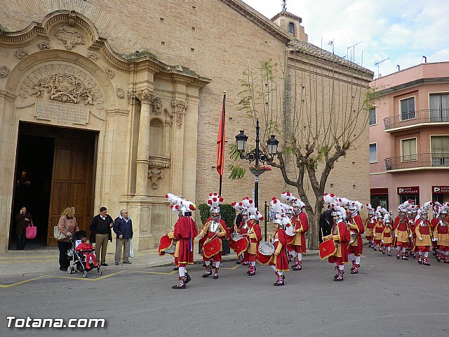 Entrega de la bandera a Los Armaos. Totana 2012 - 9