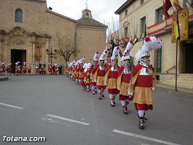 Entrega de la bandera a Los Armaos. Totana 2012 - 10