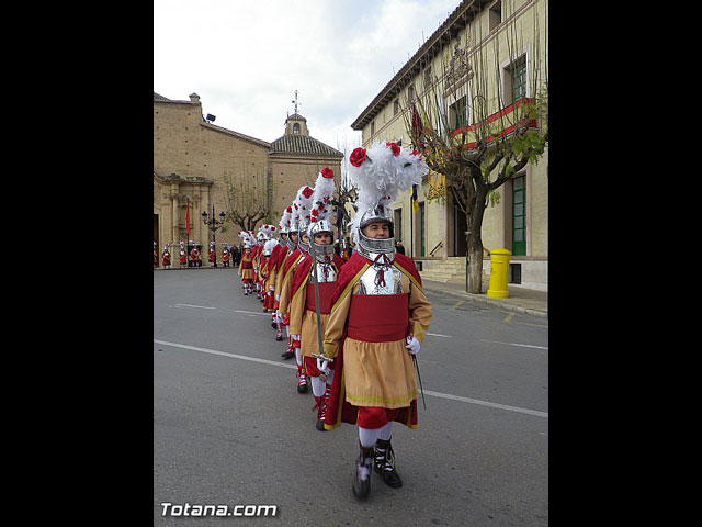 Entrega de la bandera a Los Armaos. Totana 2012 - 11