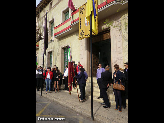 Entrega de la bandera a Los Armaos. Totana 2012 - 18