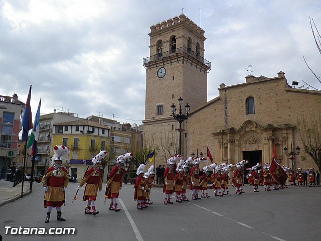 Entrega de la bandera a Los Armaos. Totana 2012 - 38
