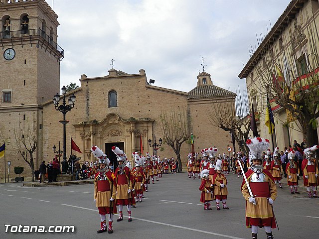 Entrega de la bandera a Los Armaos. Totana 2012 - 41