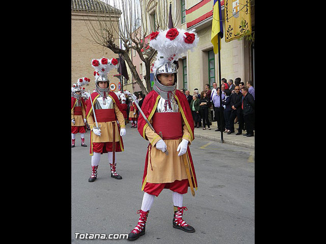 Entrega de la bandera a Los Armaos. Totana 2012 - 55