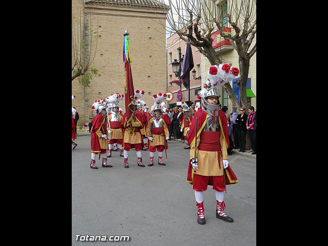 Entrega de la bandera a Los Armaos. Totana 2012 - 57
