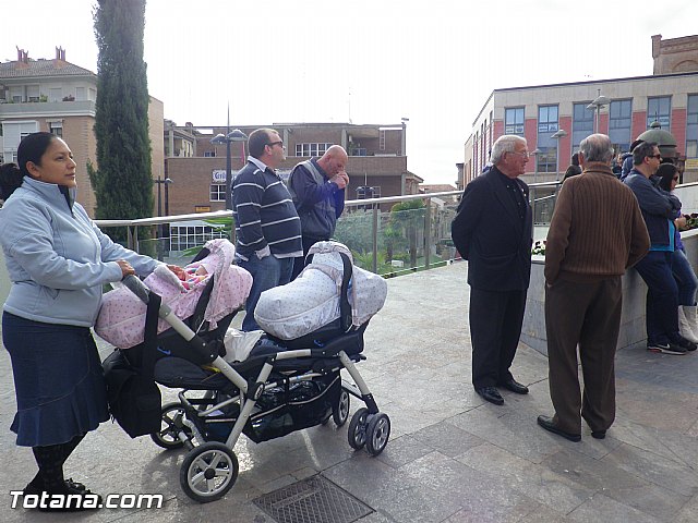 Entrega de la bandera a Los Armaos. Totana 2012 - 77