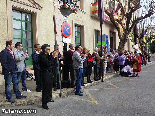 Entrega de la bandera a Los Armaos. Totana 2012 - 93