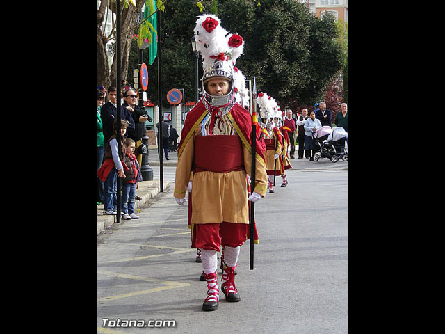 Entrega de la bandera a Los Armaos. Totana 2012 - 97
