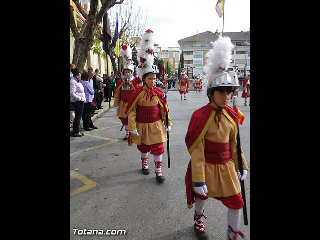 Entrega de la bandera a Los Armaos. Totana 2012 - 99