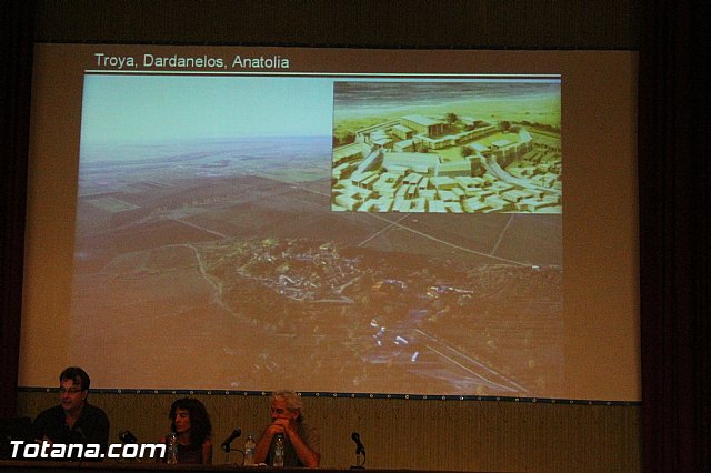 Charla Los ltimos descubrimientos de La Bastida