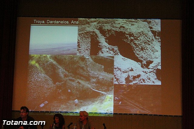 Charla Los ltimos descubrimientos de La Bastida