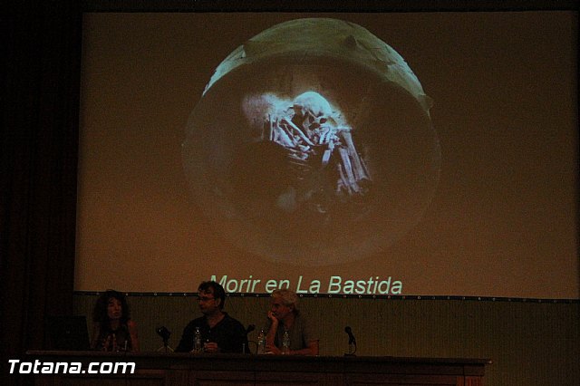 Charla Los ltimos descubrimientos de La Bastida